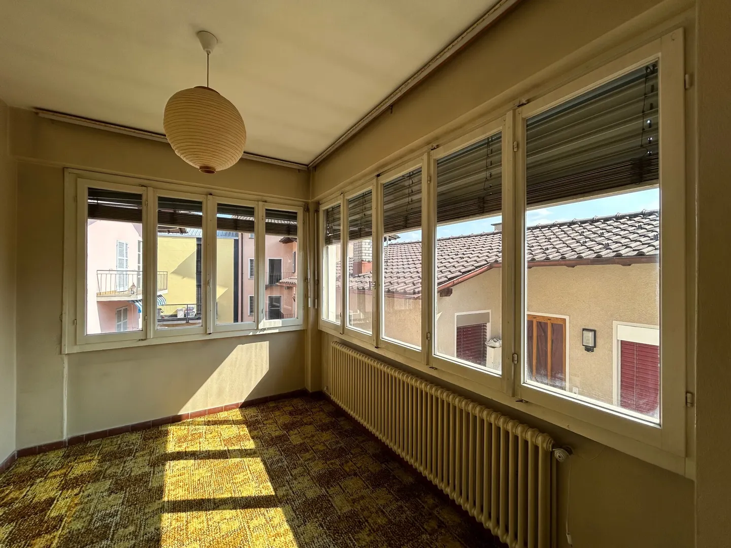 5-ZIMMER-HAUS MIT GROSSEM LAGER UND GARTEN IN BALERNA - Foto 7 von 9