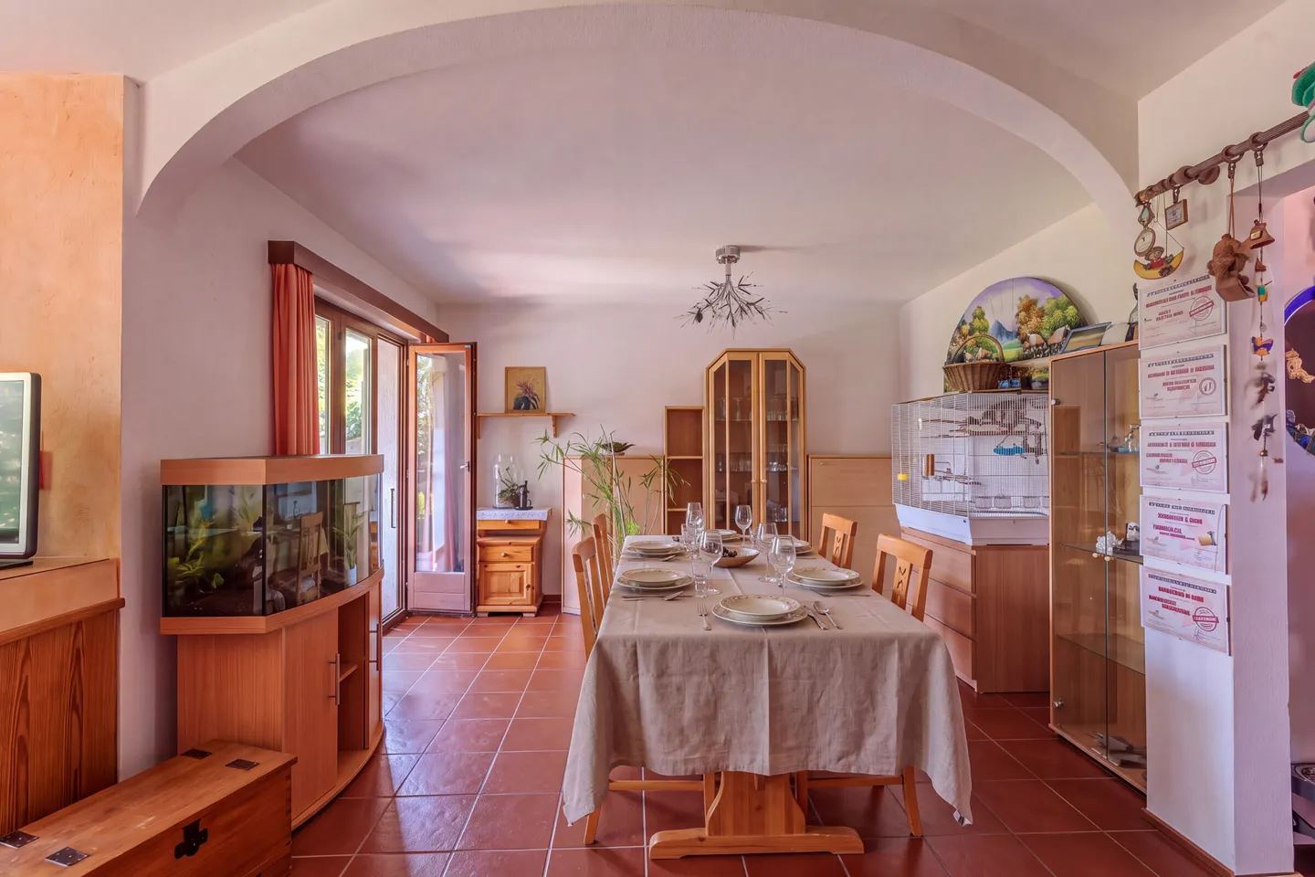 VILLA MIT 5,5 ZIMMERN UND GARTEN IM GRÜNEN IN PURA - Foto 3 von 9