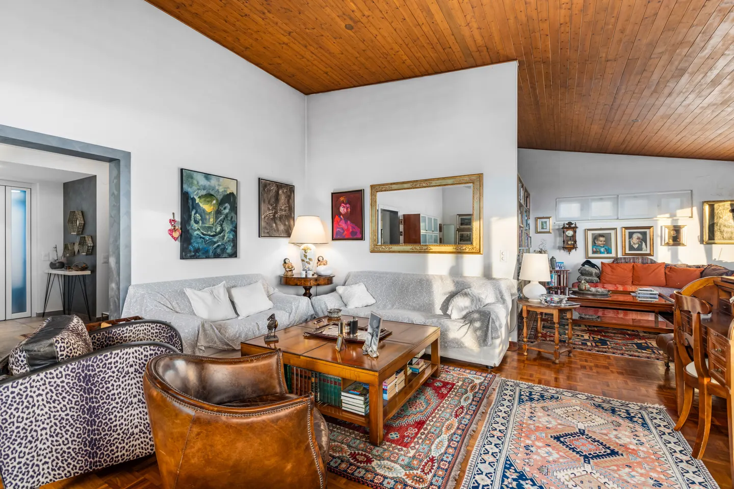 VILLA INDÉPENDANTE RÉNOVÉE AVEC VUE OUVERTE À VACALLO - Photo 4 sur 13
