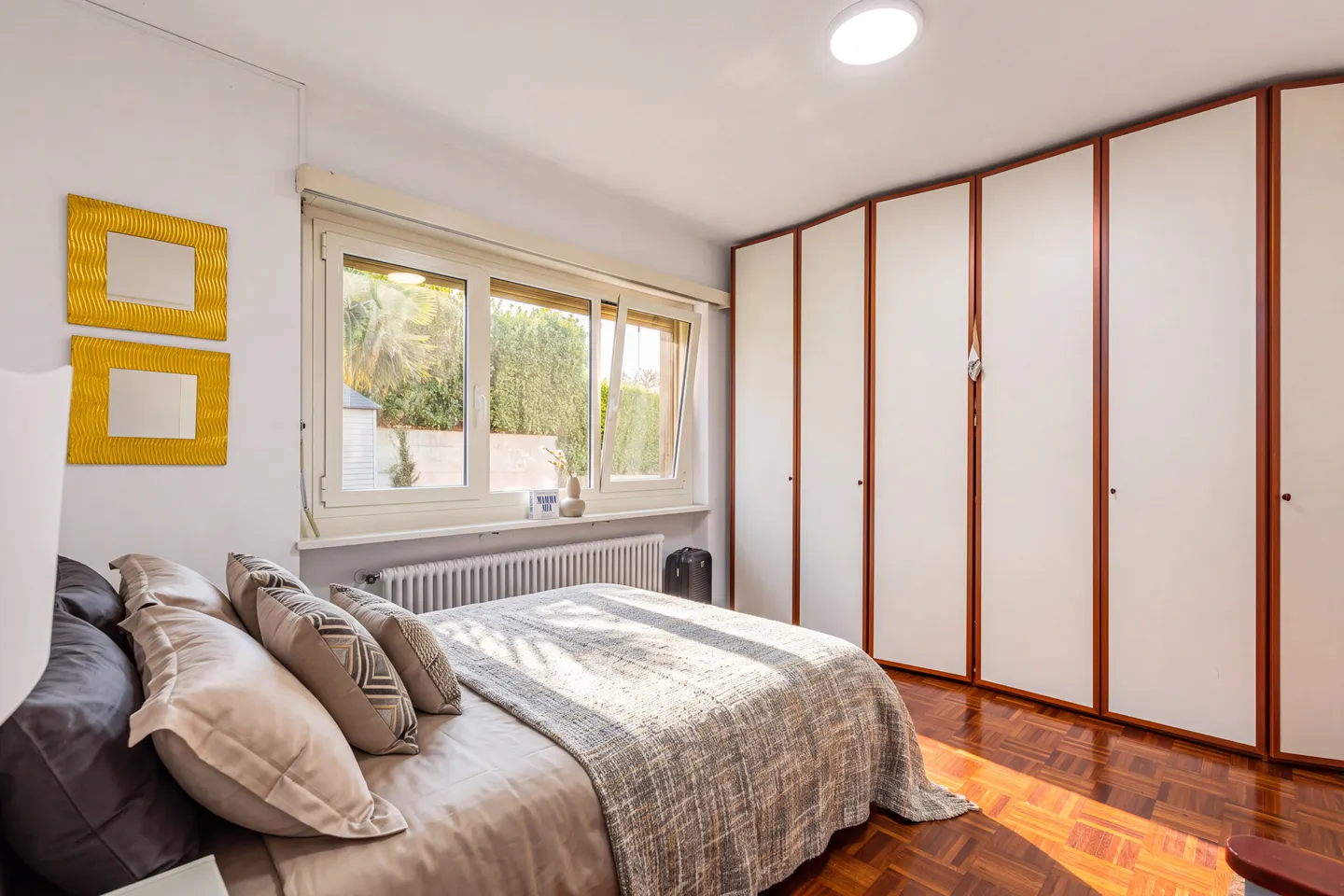 VILLA INDÉPENDANTE RÉNOVÉE AVEC VUE OUVERTE À VACALLO - Photo 10 sur 13