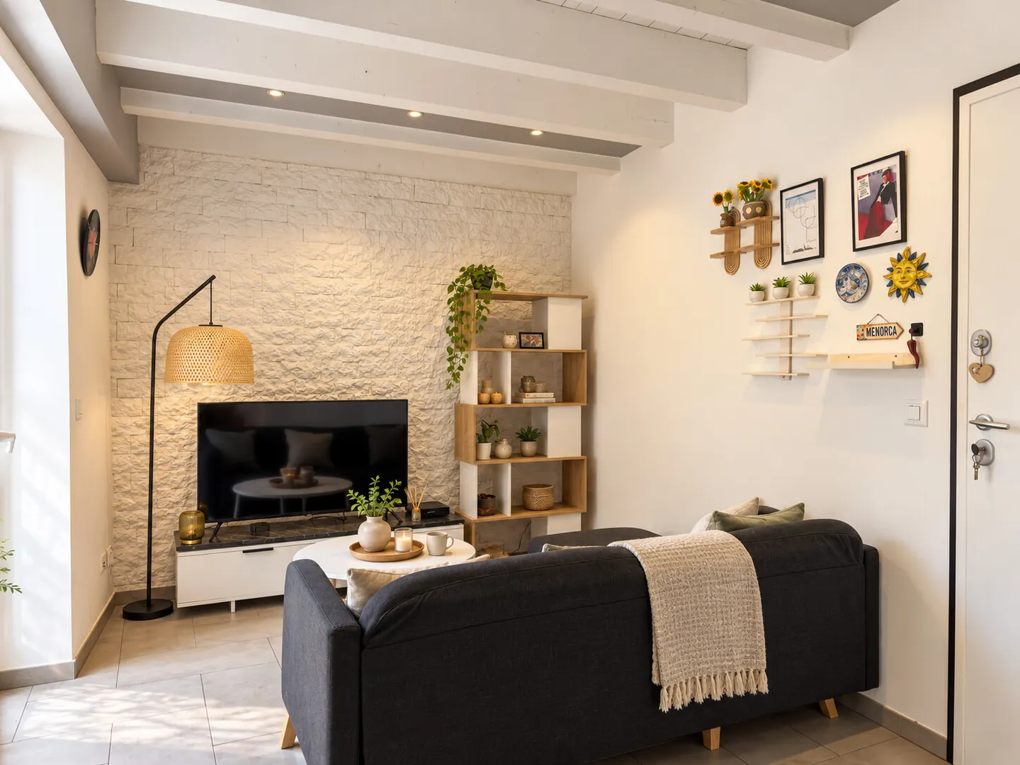 EXCELLENT INVESTISSEMENT - 2,5 PIÈCES RÉNOVÉES À VIGANELLO - Photo 3 sur 6
