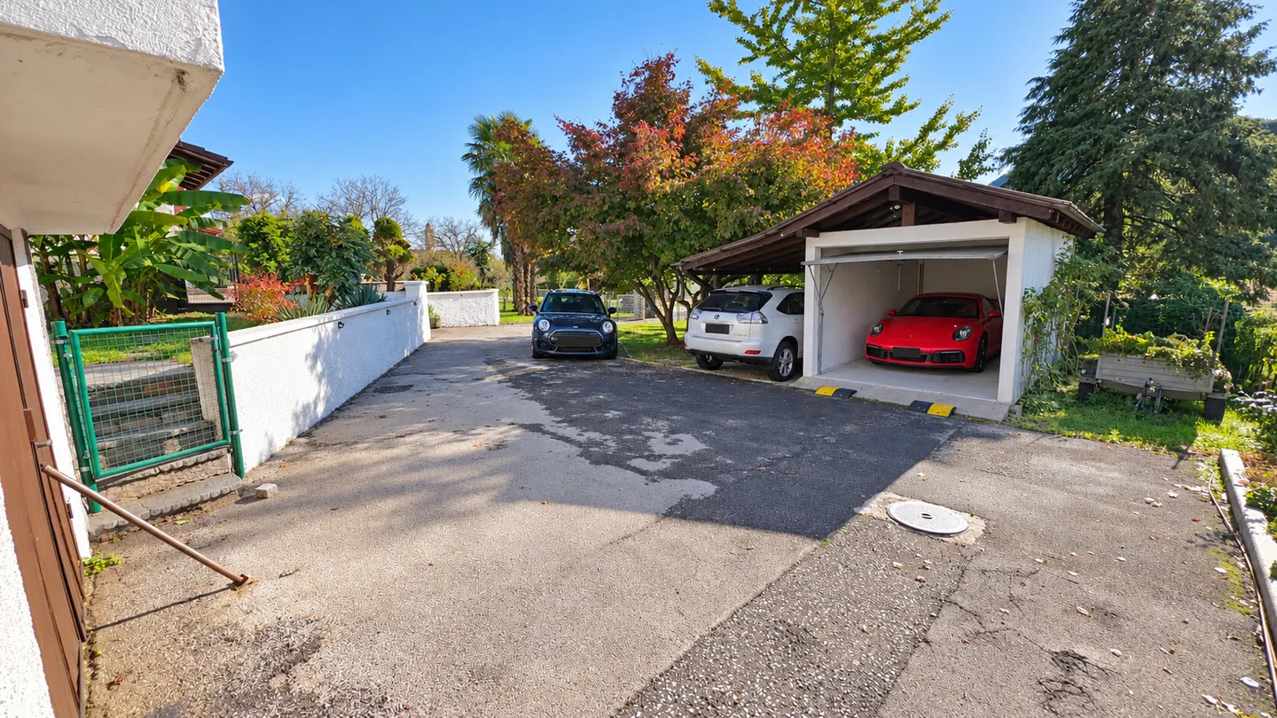 MAISON BIFAMILIALE DE 7 PIÈCES AVEC GRAND JARDIN À SESSA - Photo 9 sur 12