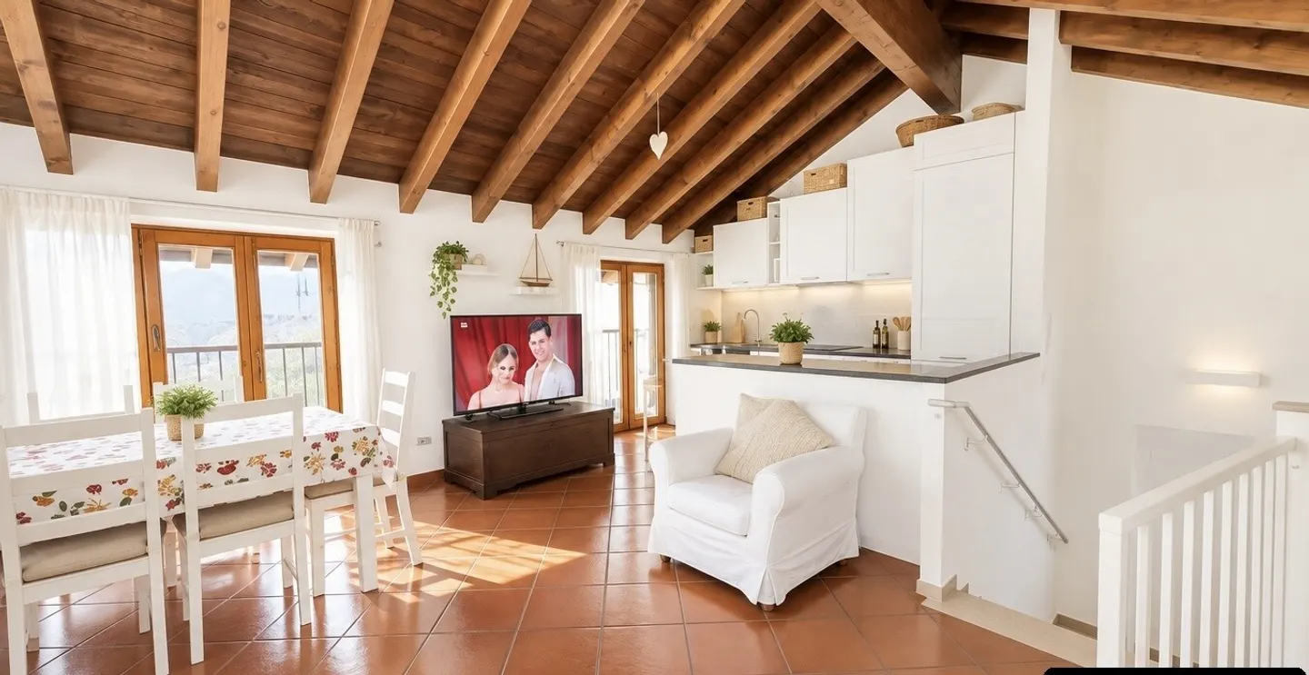 MAISON LUMINEUSE DE 4.5 PIÈCES À CASTELROTTO - Photo 3 sur 12