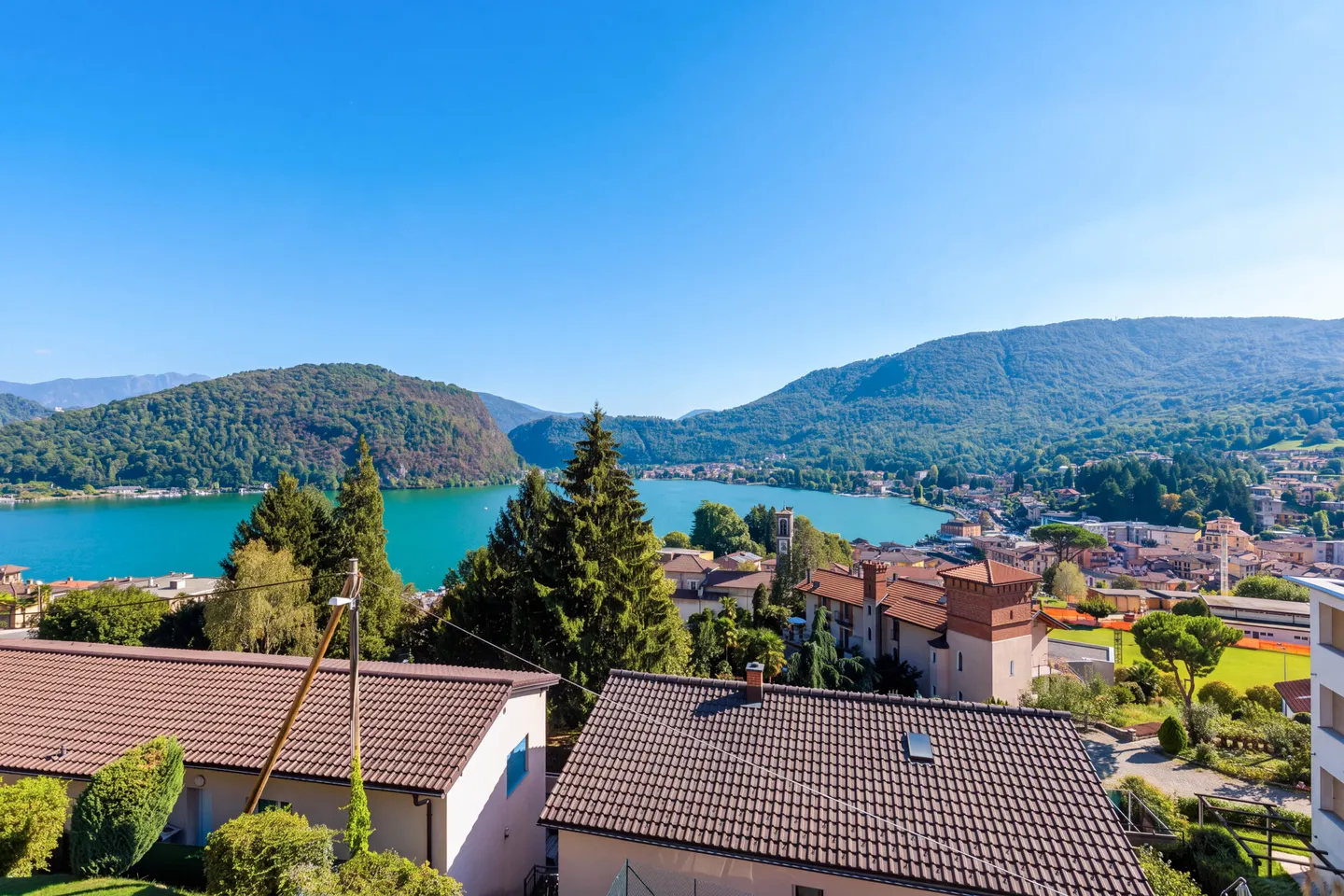 NOUVEAUX 2.5 ET 3.5 PIÈCES AVEC UNE VUE IMPRENABLE SUR LE LAC À PONTE TRESA - Photo 3 sur 9