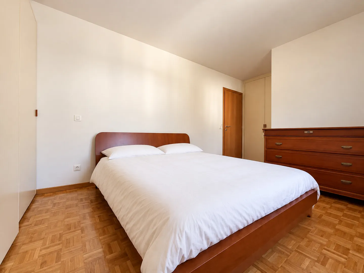 ATTICO LUMINEUX DE 3,5 PIÈCES AVEC TERRASSE À BIOGGIO - Photo 6 sur 9