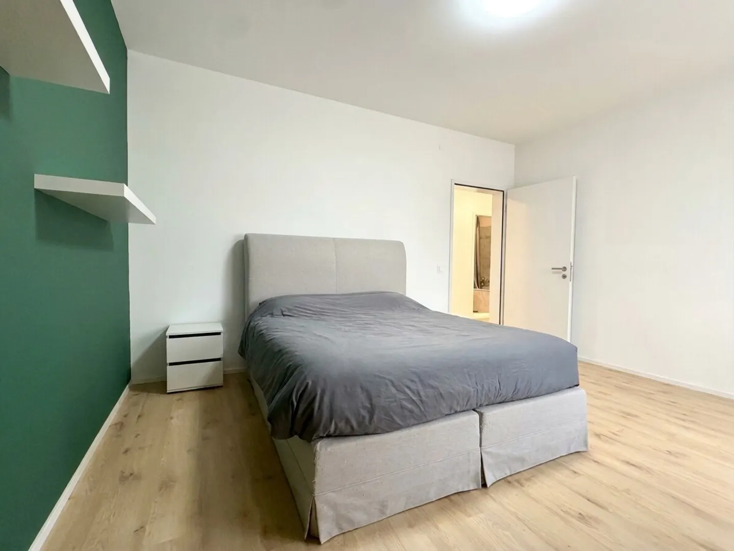 GERÄUMIGE UND HELL 3.5 ZIMMER MIT TERRASSE IN CADENAZZO - Foto 10 von 13