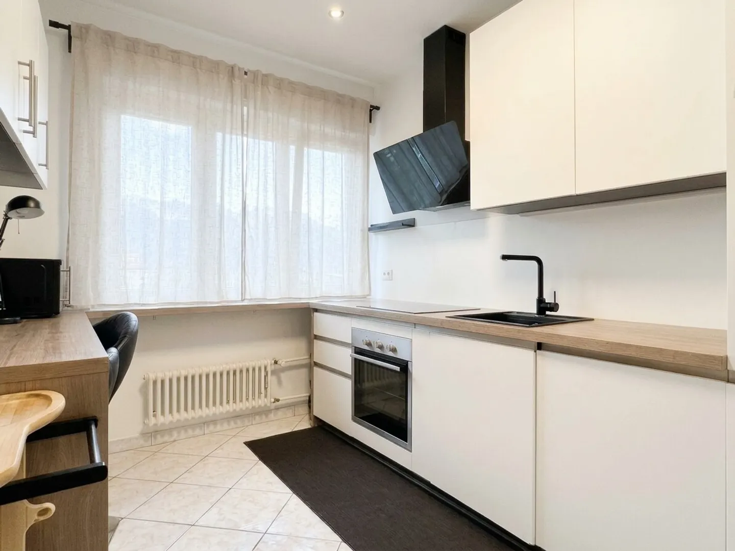 GERÄUMIGE UND HELL 3.5 ZIMMER MIT TERRASSE IN CADENAZZO - Foto 4 von 13