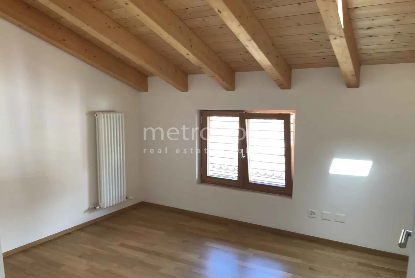 BELLISSIMO 3.5 LOCALI ALL'ULTIMO PIANO A RANCATE - Foto 7 di 10