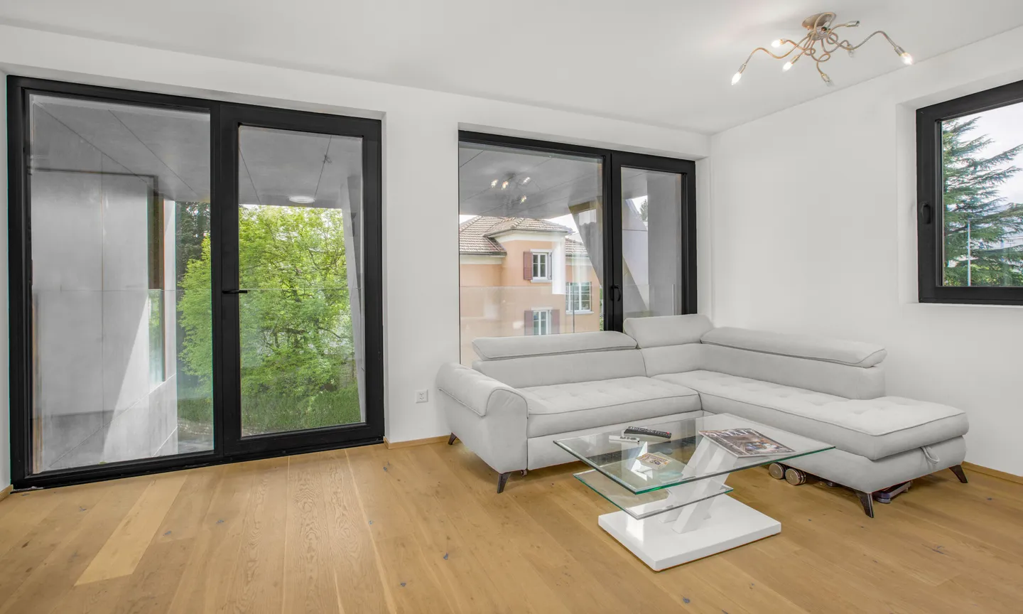 MODERNES 3.5 ZIMMER IN EINER HOCHWERTIGEN WOHNANLAGE IN MASSAGNO - Foto 2 von 13