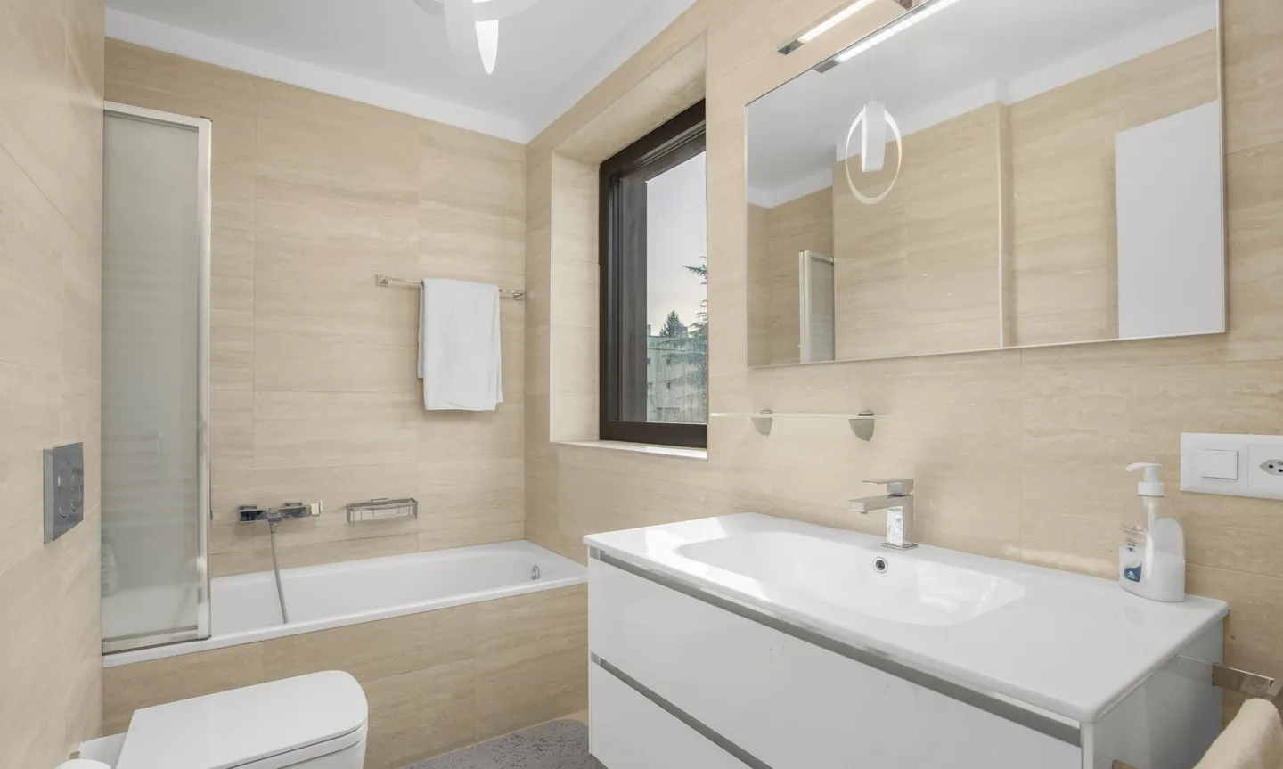 MODERNES 3.5 ZIMMER IN EINER HOCHWERTIGEN WOHNANLAGE IN MASSAGNO - Foto 9 von 13