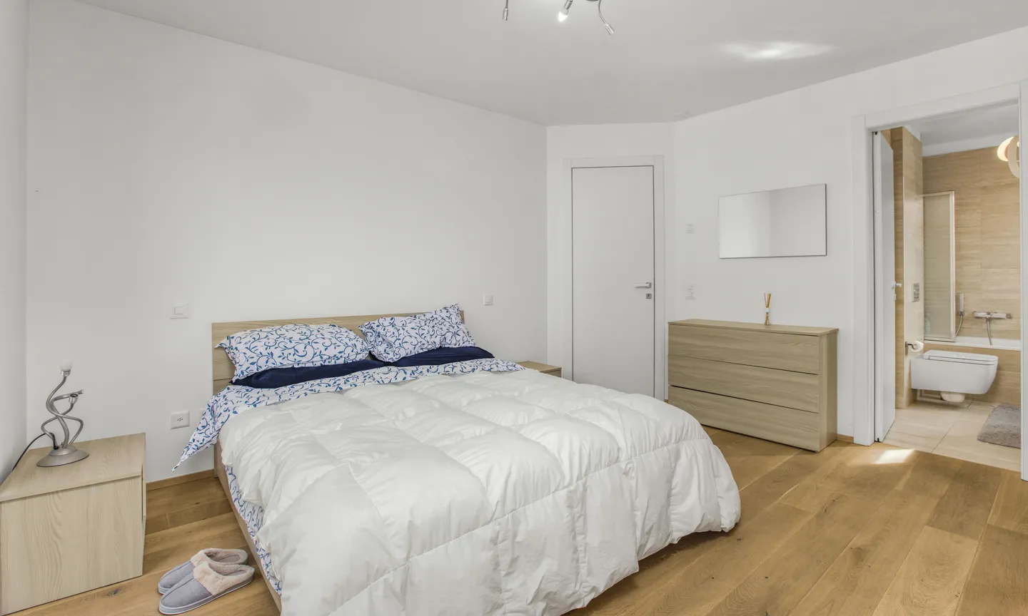 MODERNES 3.5 ZIMMER IN EINER HOCHWERTIGEN WOHNANLAGE IN MASSAGNO - Foto 8 von 13