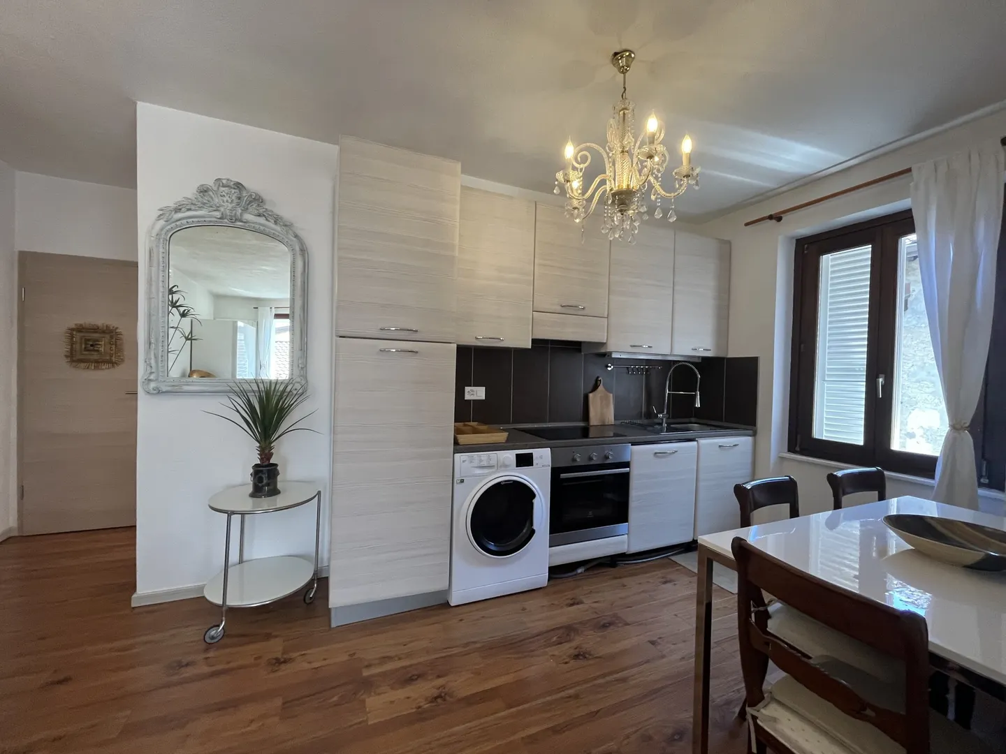 DESIGN OPEN-SPACE ATTIC FOR RENT IN MASSAGNO - Photo 4 of 9