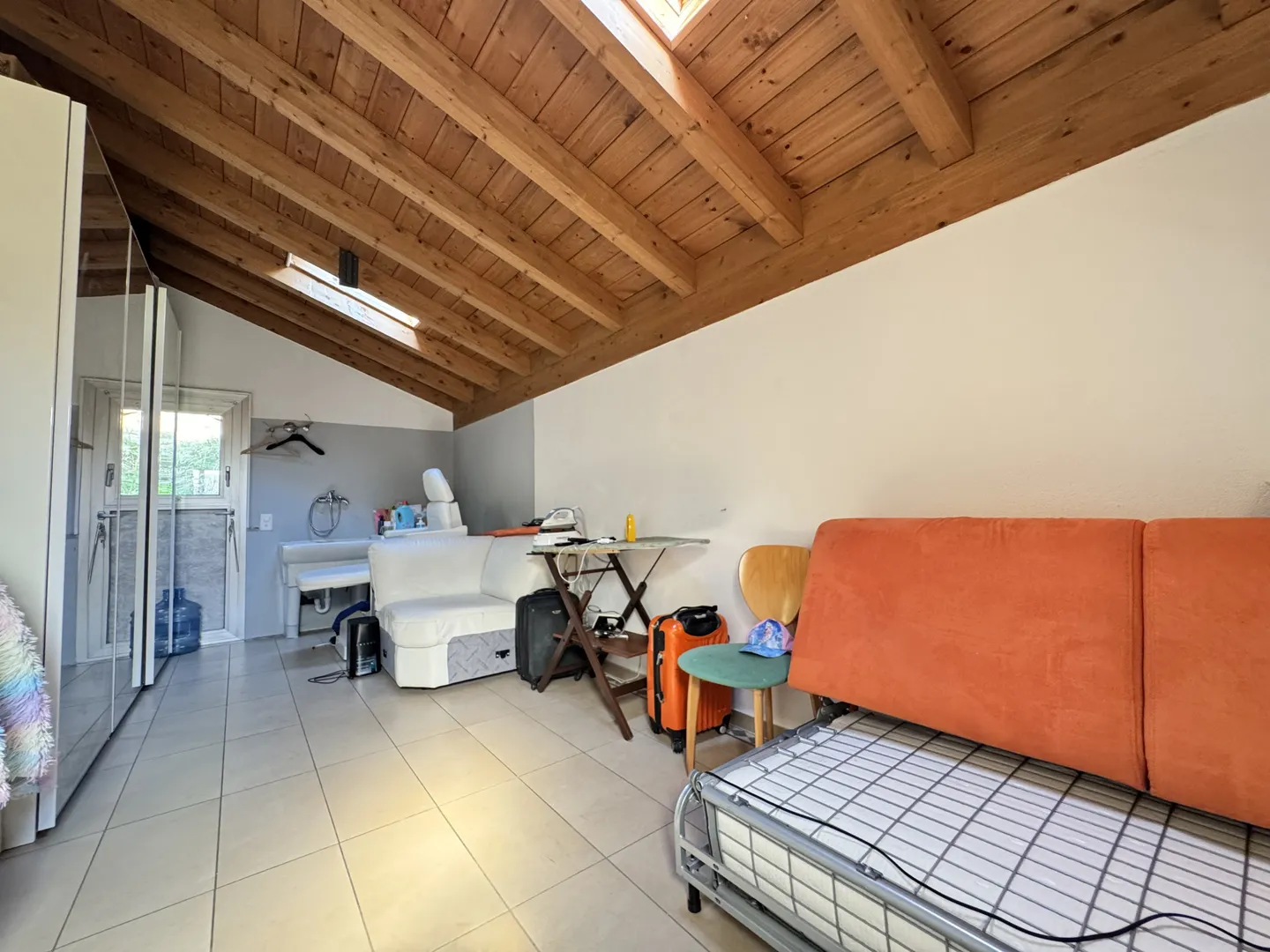 OCCASIONE-BIFAMILIARE CON PISCINA E GRANDE TERRENO A MELANO - Foto 10 di 13