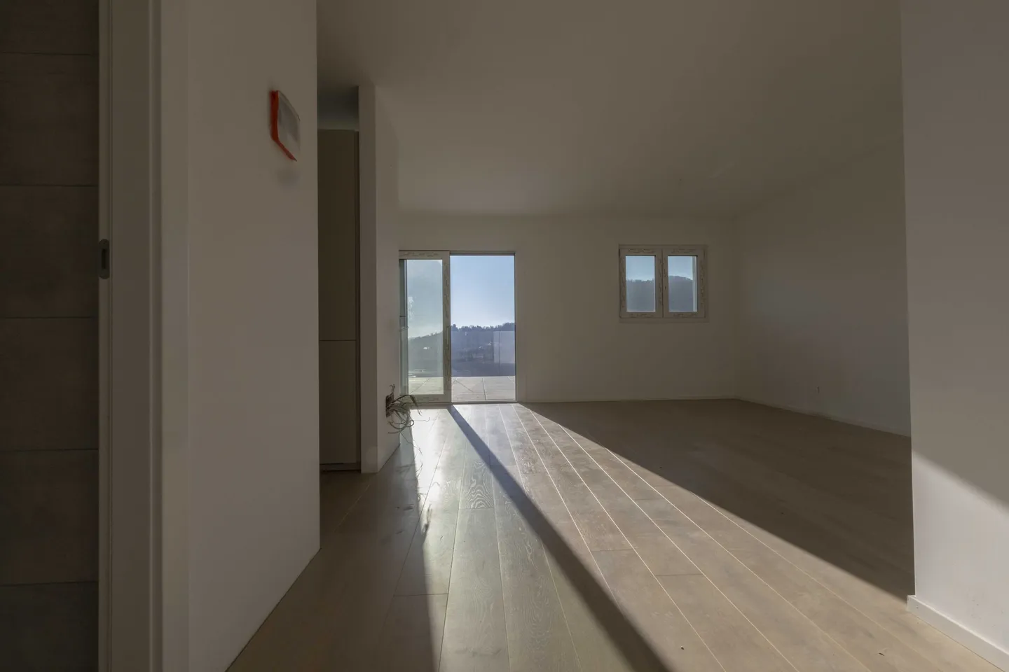 ATTIQUE MODERNE 3.5 PIÈCES DANS UNE NOUVELLE RÉSIDENCE À MENDRISIO - Photo 5 sur 11