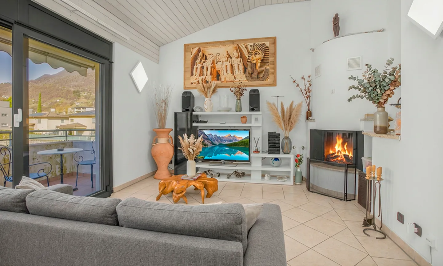 BELLE ET SPACIEUSE VILLA JUMELÉE DE 8,5 PIÈCES À SEMENTINA - Photo 1 sur 12