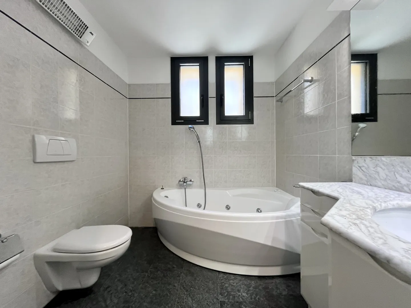 Casa Incantevole con Vista Lago - Foto 8 di 9