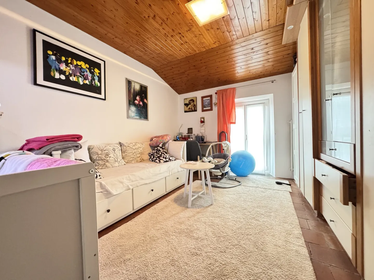 Characteristic 4.5 Rooms on the Top Floor in Bedano - Photo 8 of 9