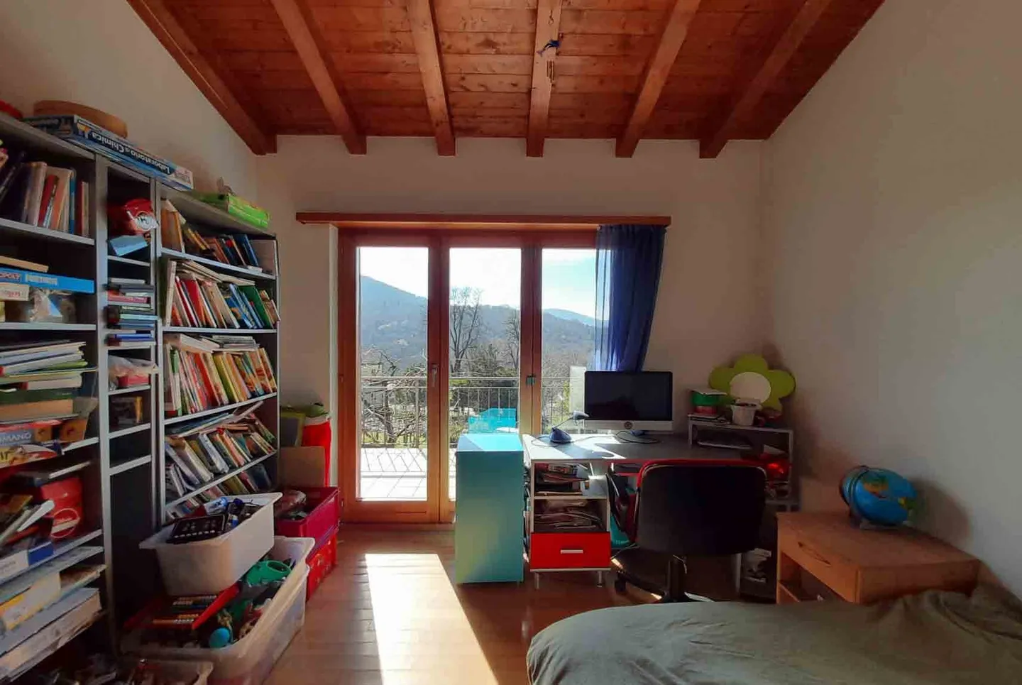 VILLA UNIFAMILIALE 6.5 PIÈCES AVEC GRAND JARDIN À CURIO - Photo 7 sur 12