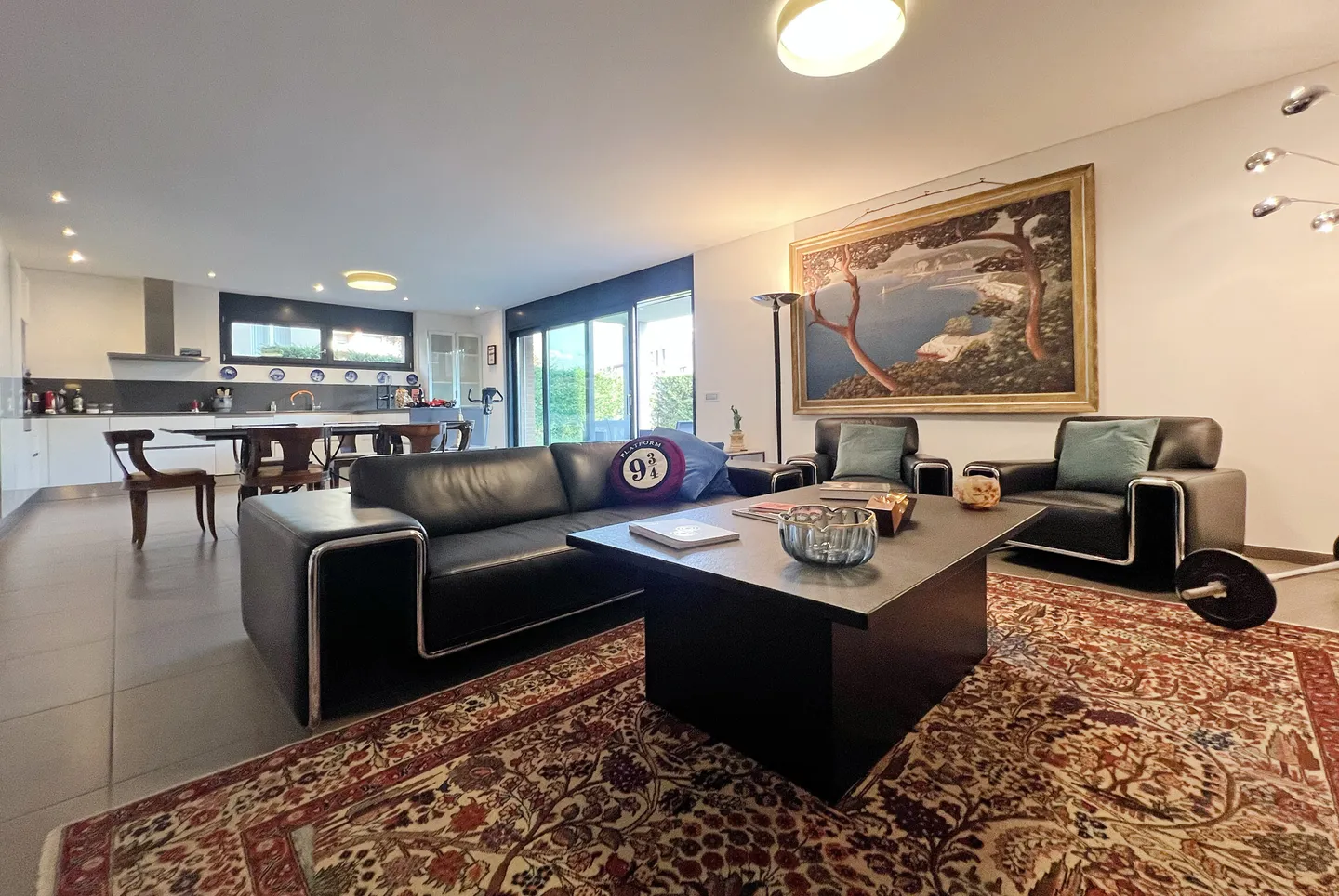 SPACIOUS 3.5 ROOMS OF 140 SQM + HOBBY ROOM WITH GARDEN IN MASSAGNO - Photo 4 of 13