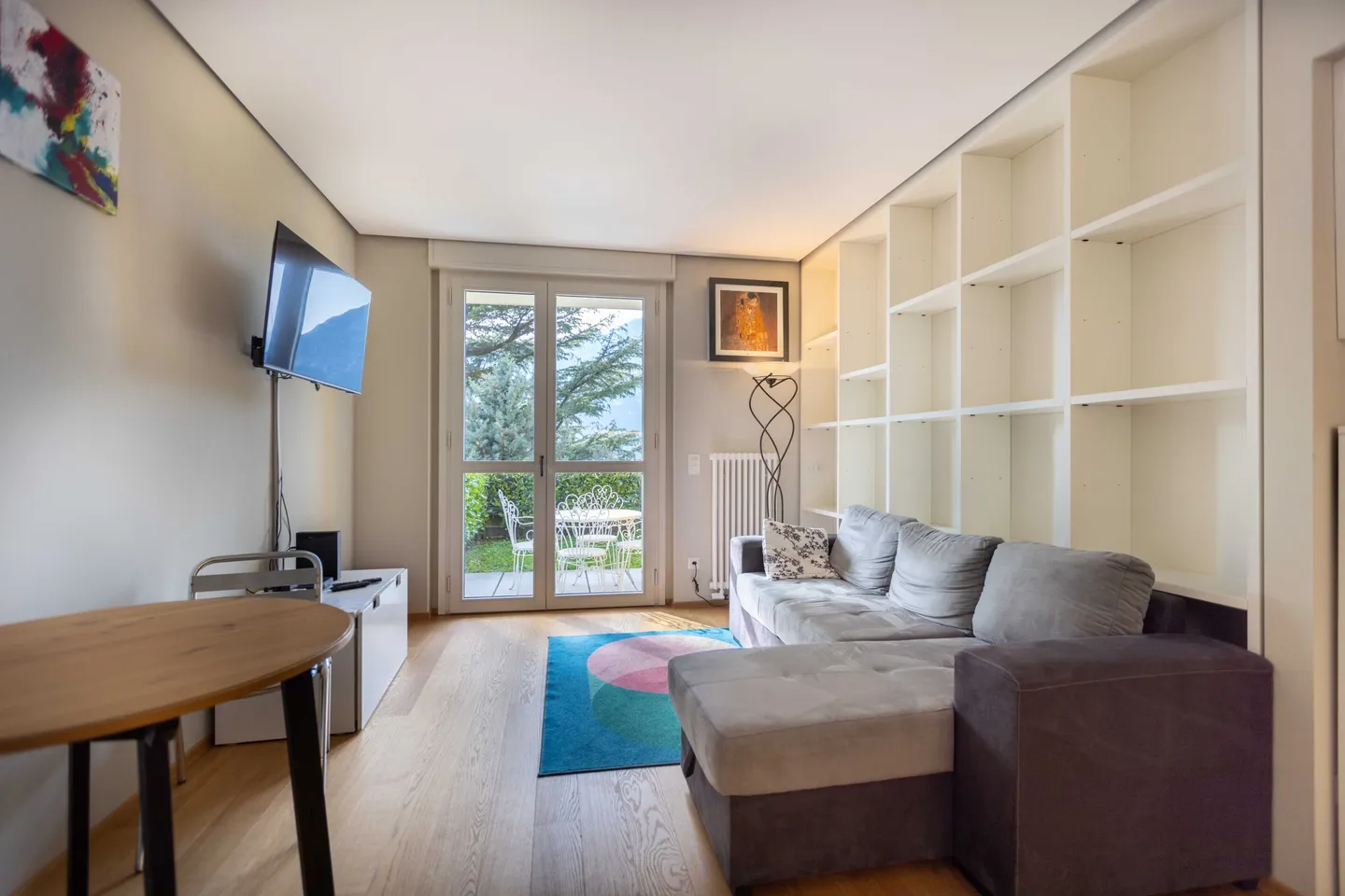 BELLISSIMO 2.5 LOCALI VISTA LAGO CON GIARDINO A BISSONE - Foto 1 di 9