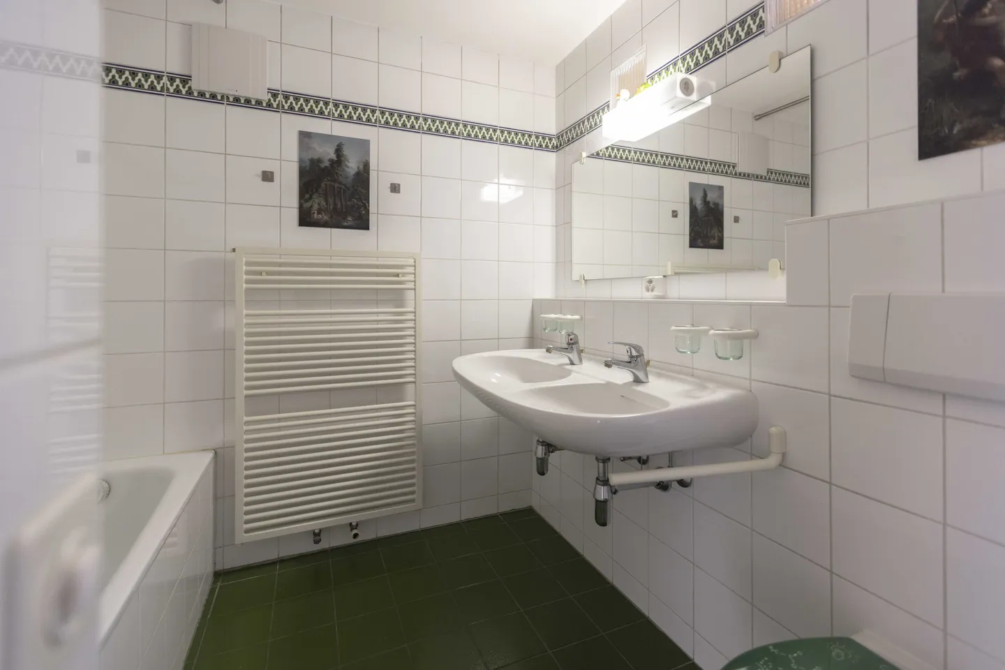 BRIGHT 4.5 ROOMS WITH TERRACE AND OPEN VIEW IN CADEMPINO - Photo 9 of 11