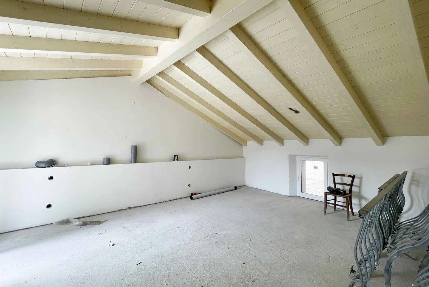 MAISON RÉNOVÉE DE 6.5 PIÈCES À MIGLIEGLIA - Photo 2 sur 13