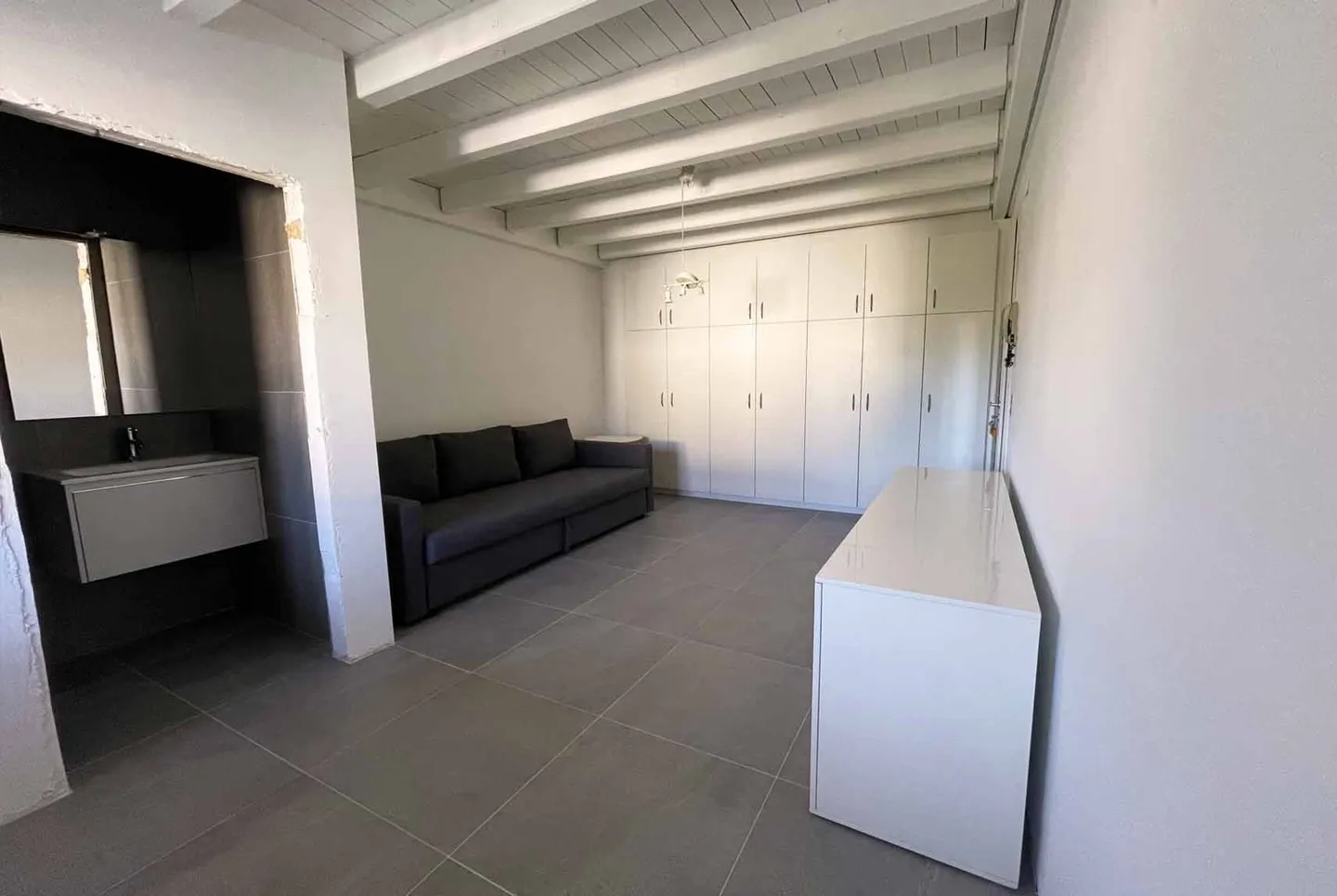 VERMIETET 1.5 RENOVIERT IN WOHNANLAGE MIT POOL IN CASLANO - Foto 2 von 6