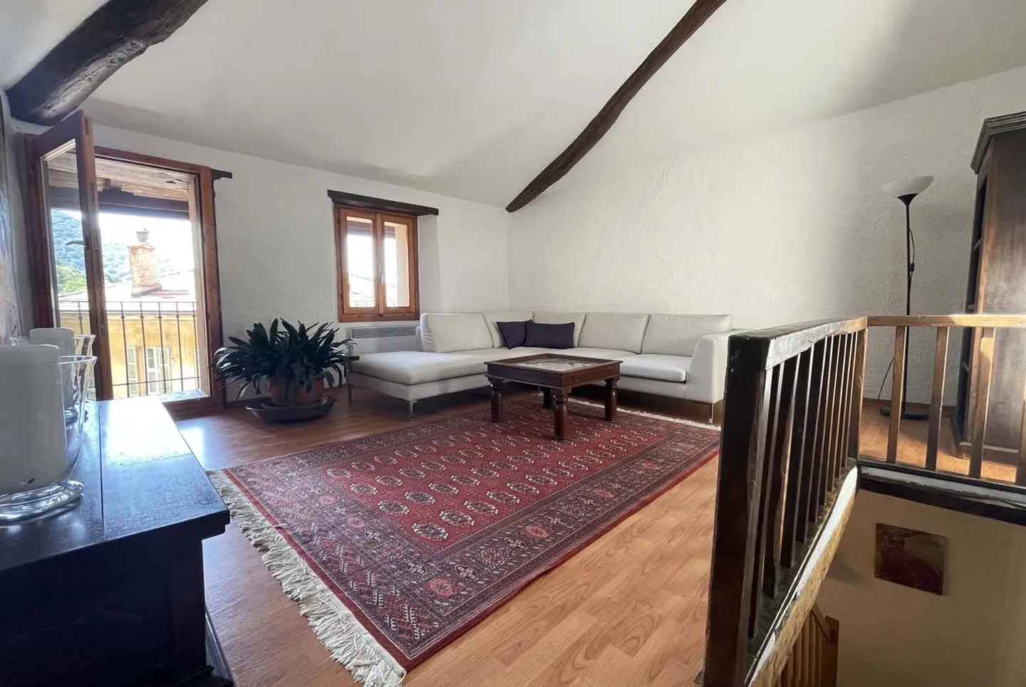 STUNNING 5.5-ROOM NUCLEUS HOUSE RENOVATED IN CABBIO - Photo 6 of 11