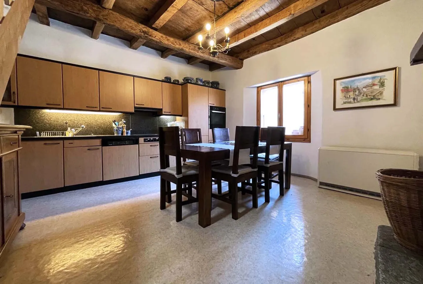STUNNING 5.5-ROOM NUCLEUS HOUSE RENOVATED IN CABBIO - Photo 2 of 11