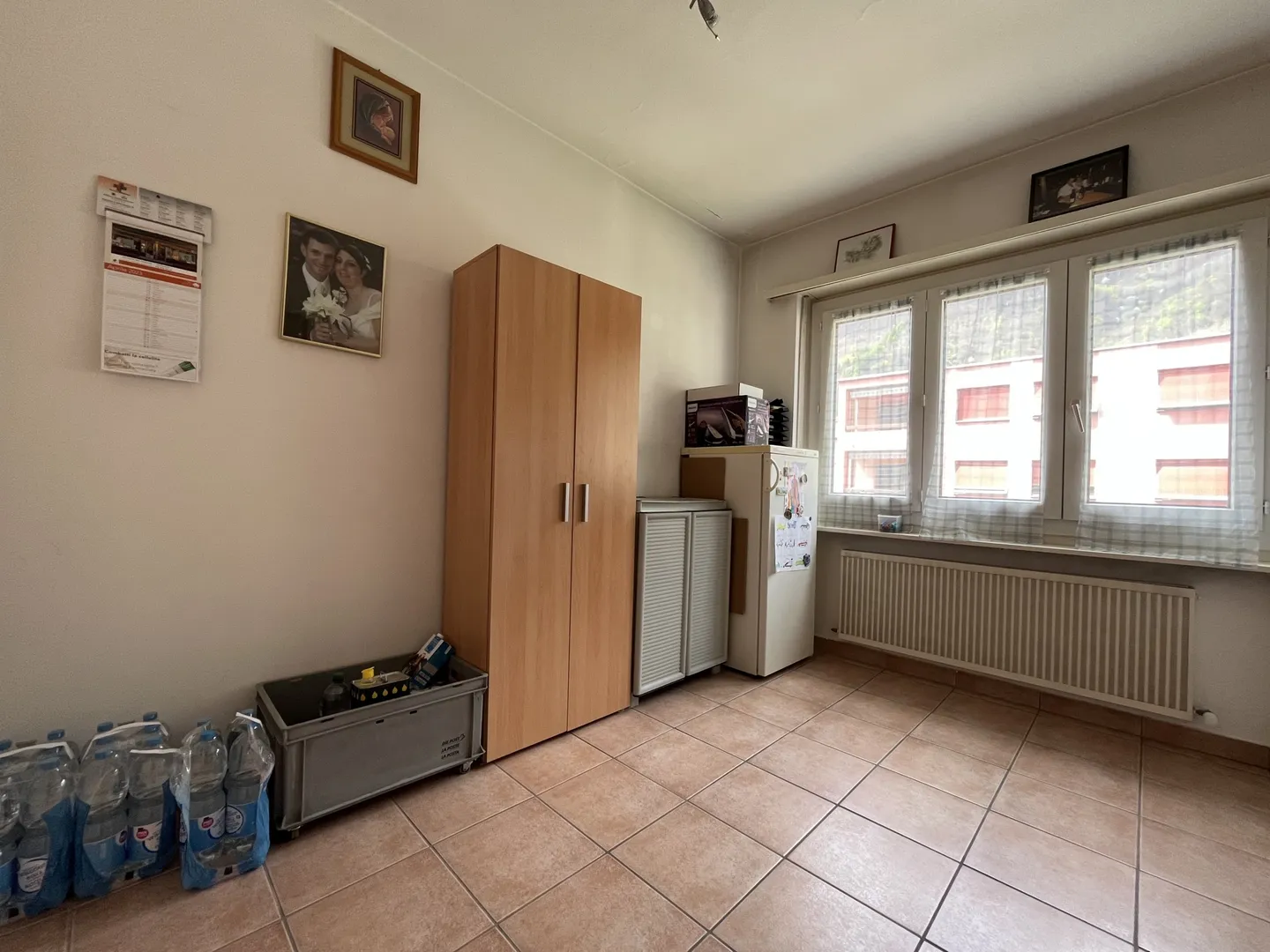 GERÄUMIGES ATTIKAWOHNUNG 4.5 ZIMMER + STUDIO MIT OFFENEM BLICK IN LUMINO - Foto 9 von 9