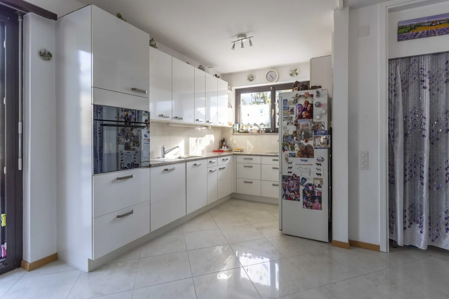 AMPIO ATTICO 3.5 LOCALI CON STUPENDA TERRAZZA AD AGNO - Foto 6 di 9