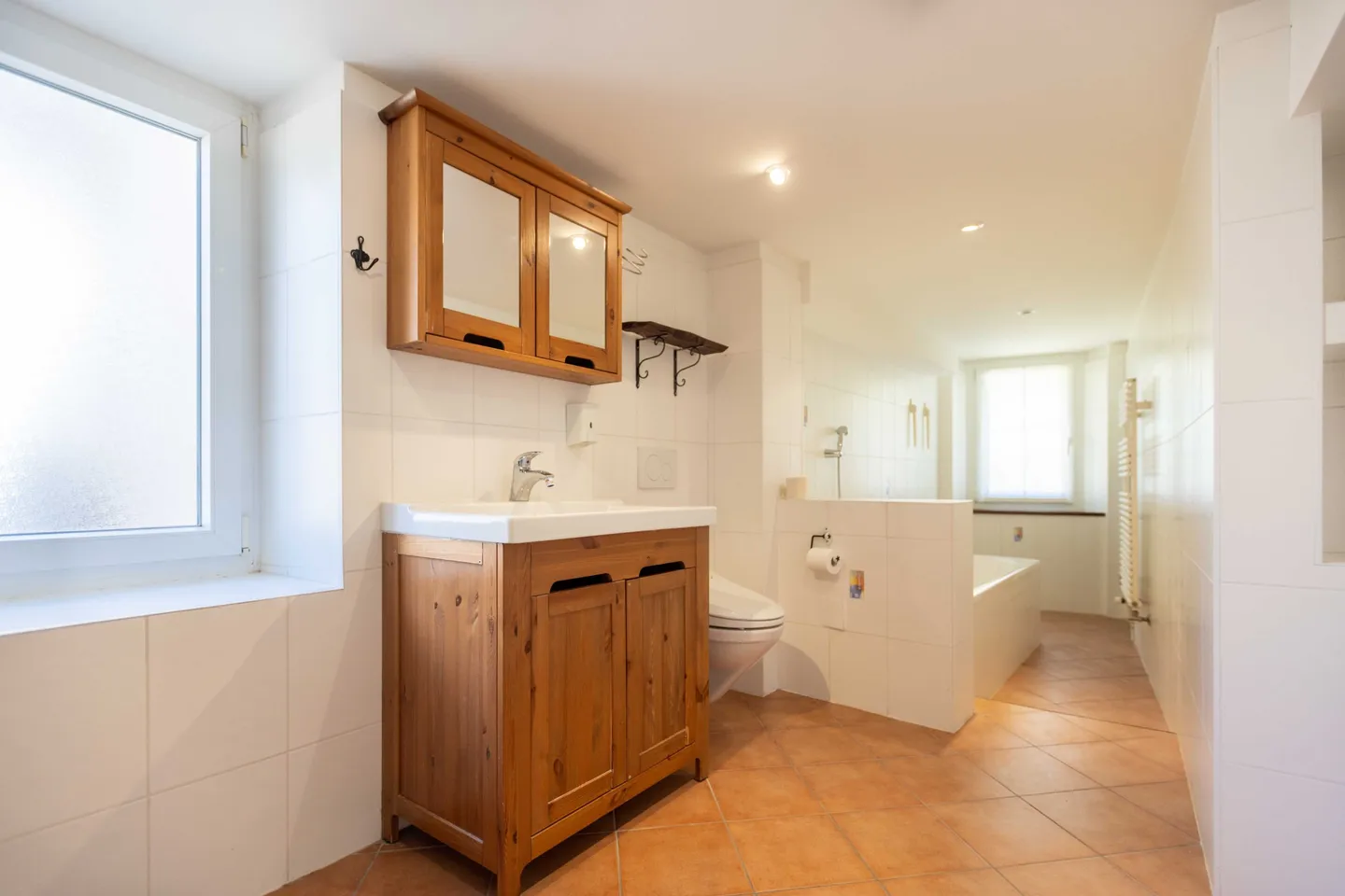 GROßES RENOVIERTES HAUS MIT 7 ZIMMERN IN ARANNO - Foto 8 von 9