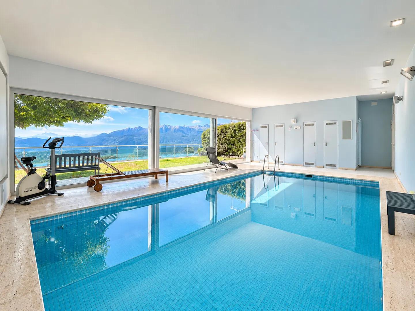 Appartamento vista lago con piscina - Foto 8 di 10