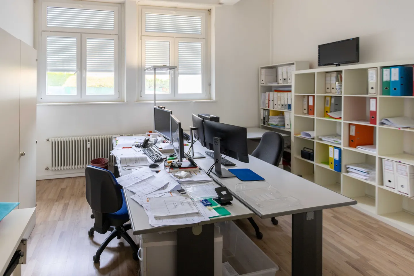 5 LOC. COMMERCIALI CON PROGETTO PER 2 APPARTAMENTI A LUGANO - Foto 6 di 9