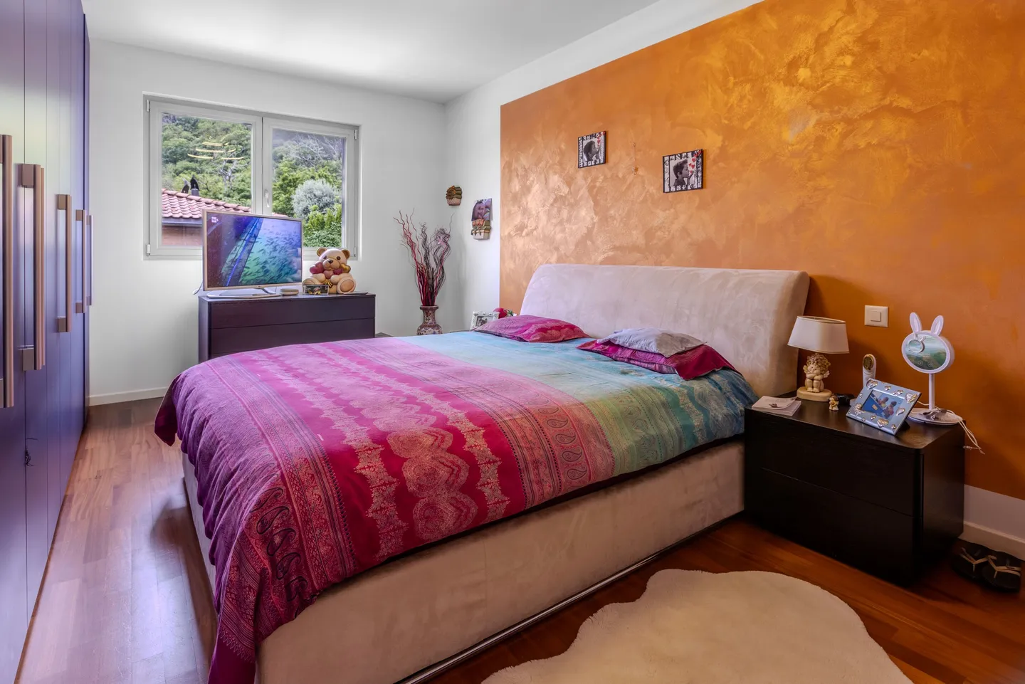 VILLA MODERNE ET SPACIEUSE 5.5 COMME NEUVE AVEC PISCINE À MANNO - Photo 7 sur 13