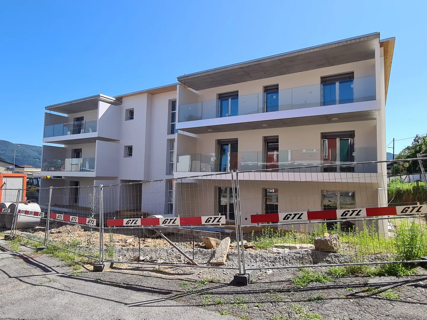 3.5 LOCALI DI NUOVA COSTRUZIONE CON 2 TERRAZZE A CASLANO - Foto 9 di 10