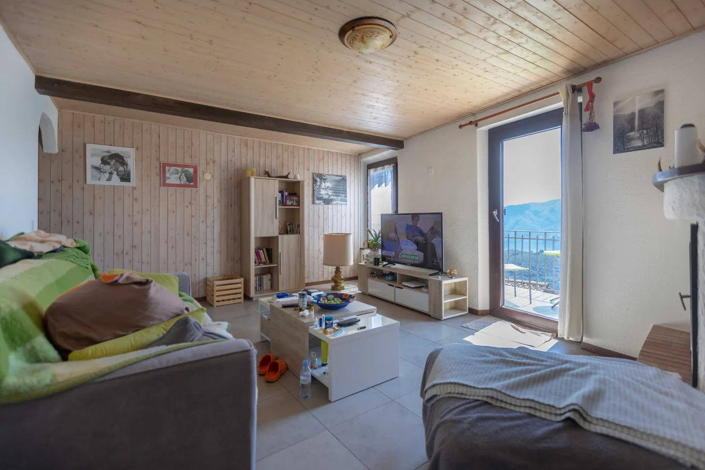 TASSO 0.80 - STUNNING 3.5 ROOMS WITH OPEN VIEW IN CADEMARIO - Photo 3 of 9