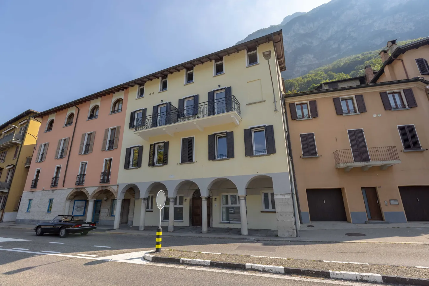 APPARTAMENTO 2.5 LOCALI MANSARDATO E RINNOVATO A CAPOLAGO - Foto 8 di 9