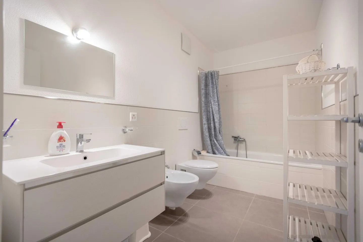 Appartement moderne avec jardin privé - Photo 6 sur 9