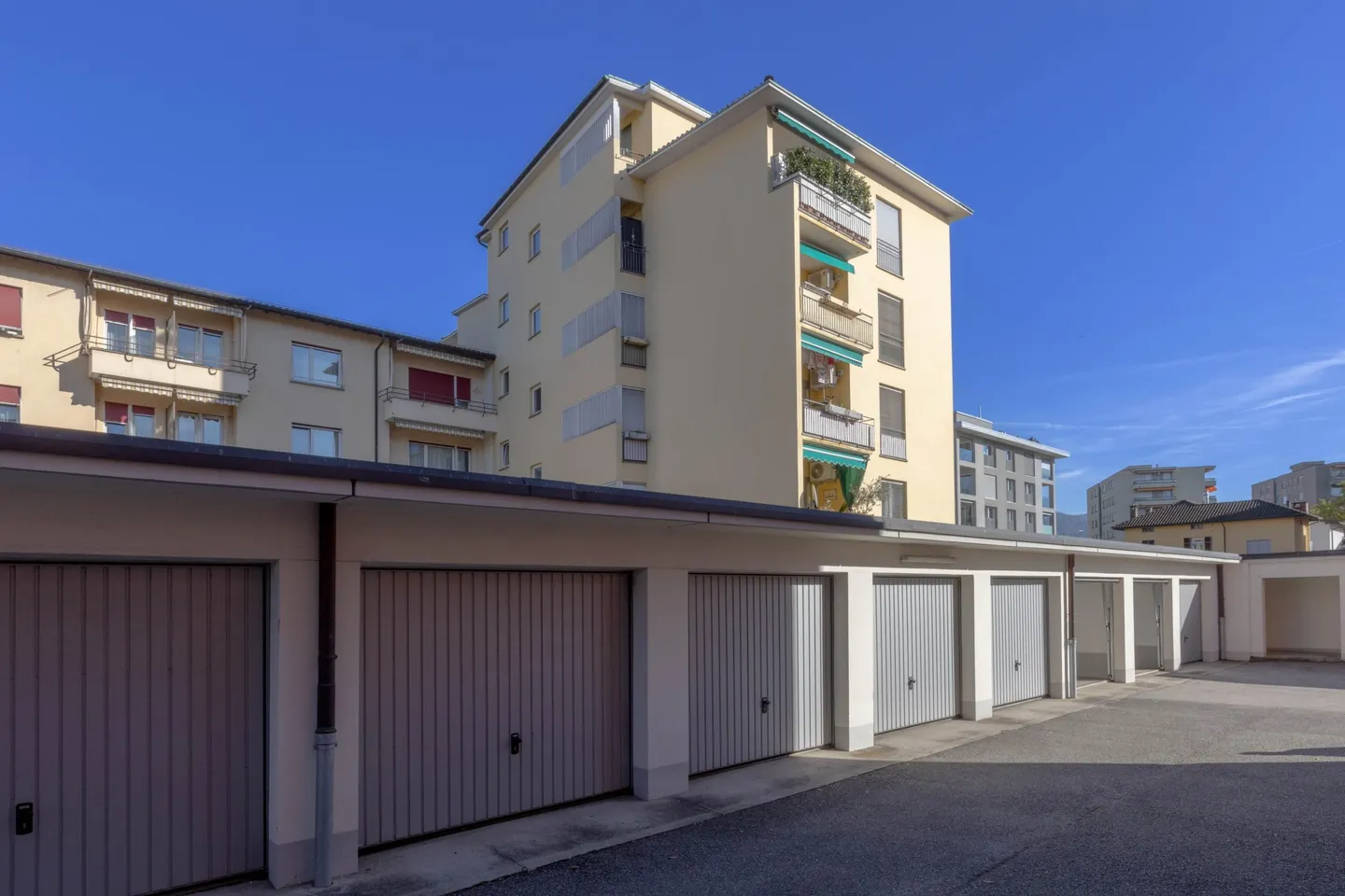 APPARTEMENT SPACIEUX ET LUMINEUX DE 3,5 PIÈCES À CHIASSO - Photo 9 sur 9