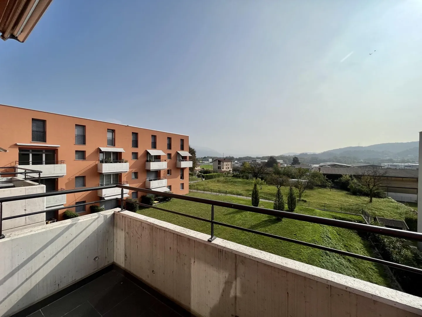 AFFITTASI STUPENDO 4.5 LOCALI DUPLEX CON TERRAZZA A STABIO - Foto 4 di 9