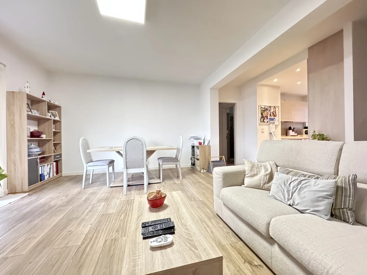 BEAU 4.5 COMME NEUF À LUGANO BREGANZONA - Photo 1 sur 10