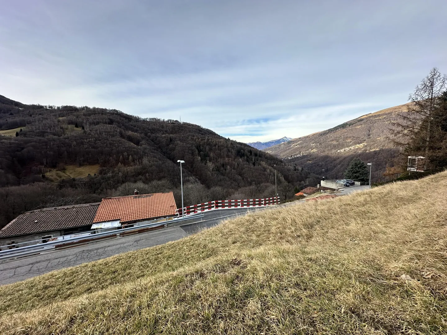 TERRENO EDIFICABILE PER 3-4 UNITà ABITATIVE A CERTARA - Foto 3 di 8