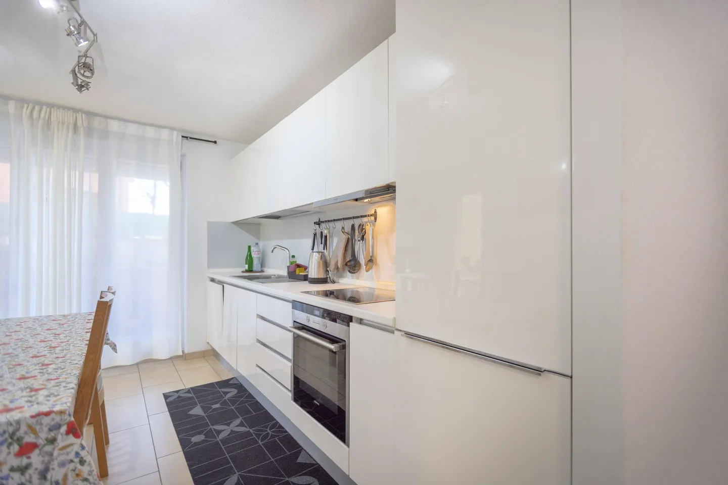 SPLENDIDO 2.5 LOC. CON GIARDINO E BALCONE A DAVESCO SORAGNO - Foto 2 di 10