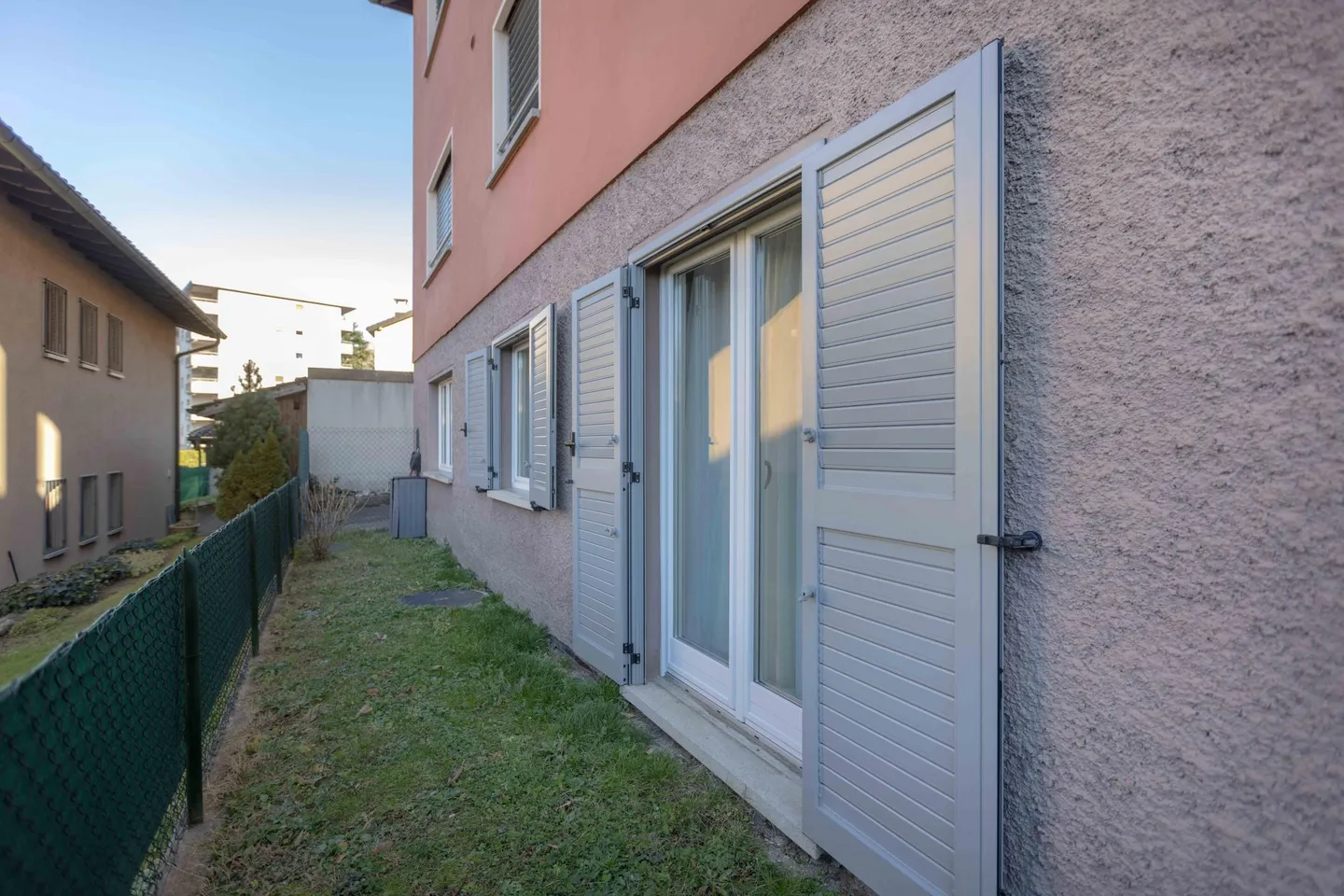 SPLENDIDO 2.5 LOC. CON GIARDINO E BALCONE A DAVESCO SORAGNO - Foto 6 di 10