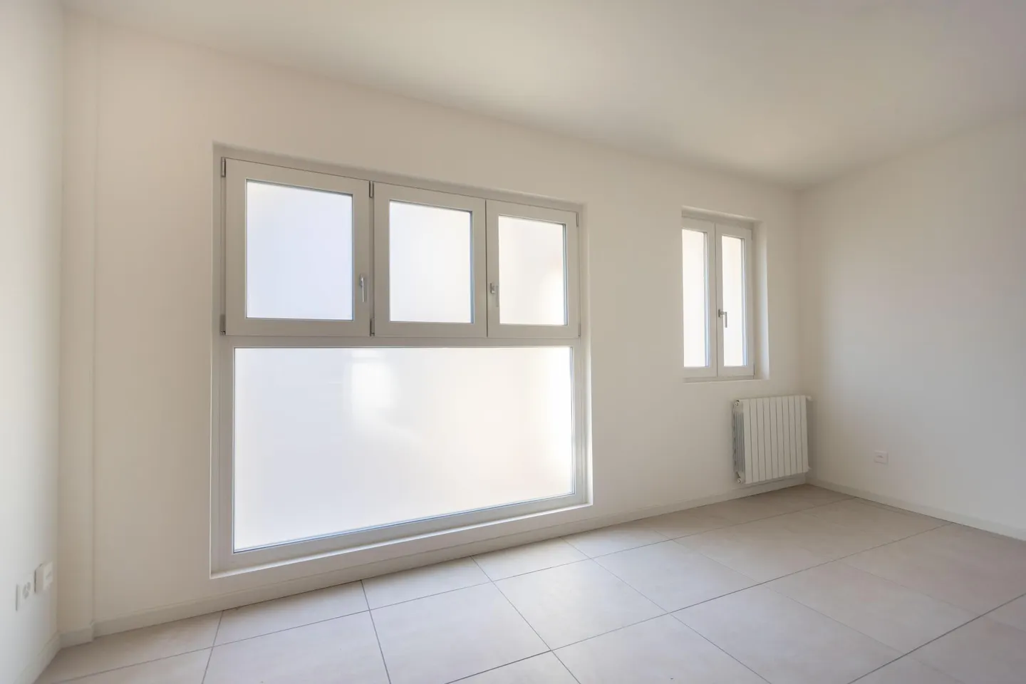 SPACIOUS AND WONDERFUL STUDIO APARTMENT ON THE GROUND FLOOR IN CAPOLAGO - Photo 5 of 11