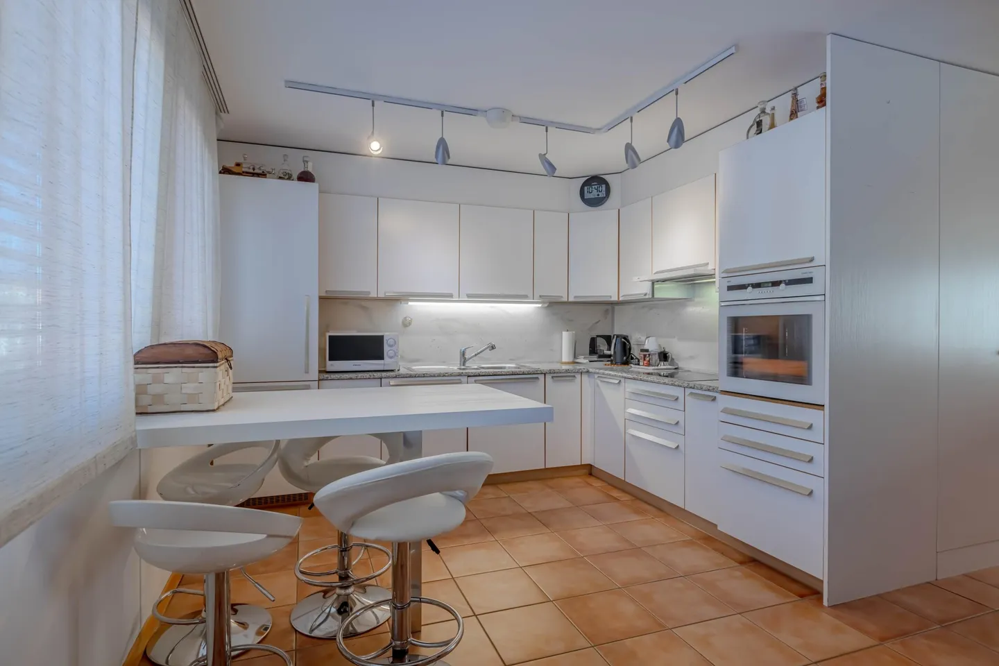 SPACIEUX 4.5 PIÈCES AVEC DOMOTIQUE ET GRANDE TERRASSE À STABIO - Photo 4 sur 9