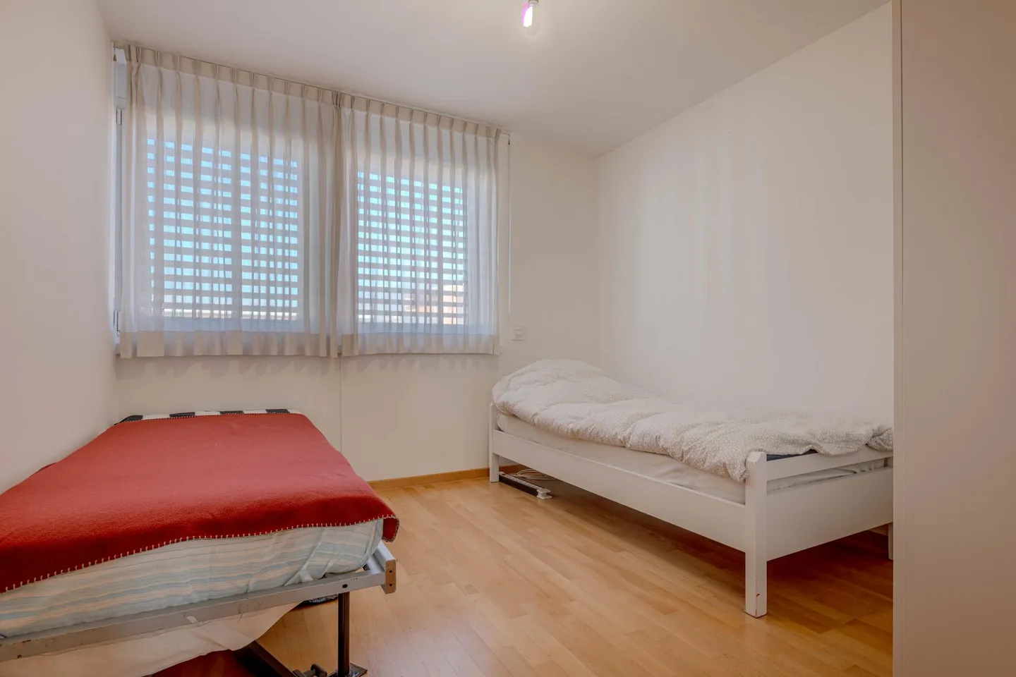 SPACIEUX 4.5 PIÈCES AVEC DOMOTIQUE ET GRANDE TERRASSE À STABIO - Photo 7 sur 9