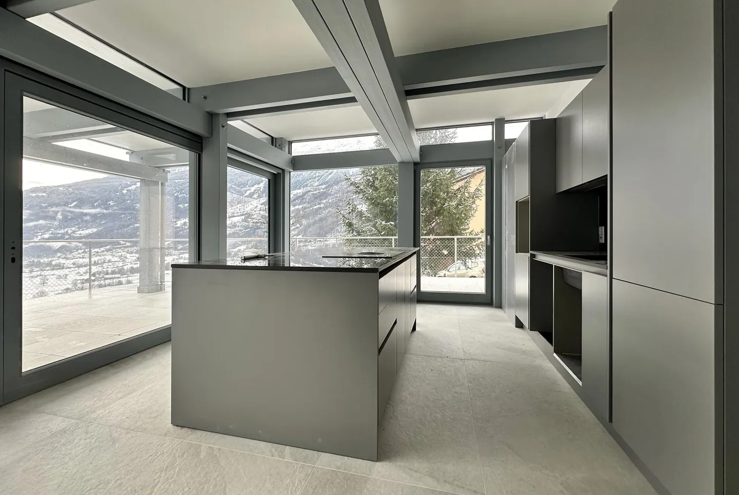 VILLA MODERNA 6.5 CON VISTA PANORAMICA A PONTO VALENTINO - Foto 5 di 12