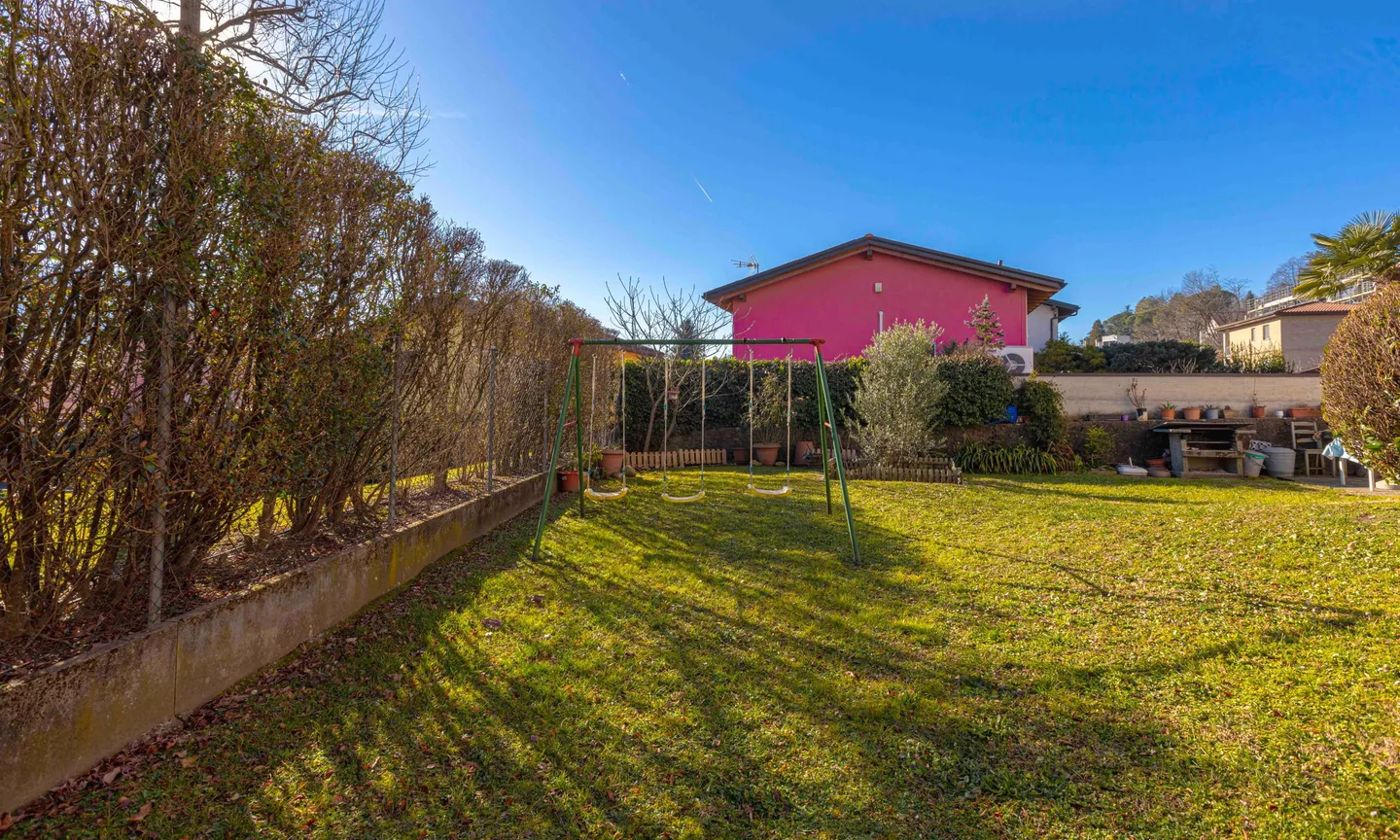 GRANDE APPARTEMENT 3.5 PIÈCES RÉNOVÉ À STABIO - Photo 8 sur 9